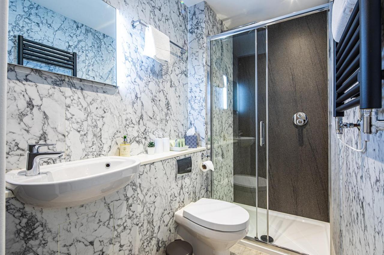 Superior Double or Twin Room,1003069212:JPEG