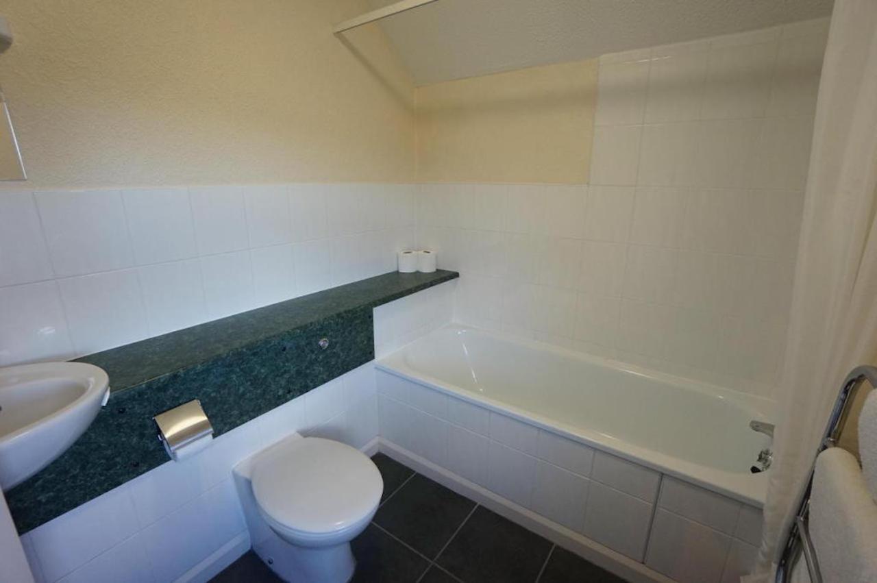 Double Room,1103205177:JPEG