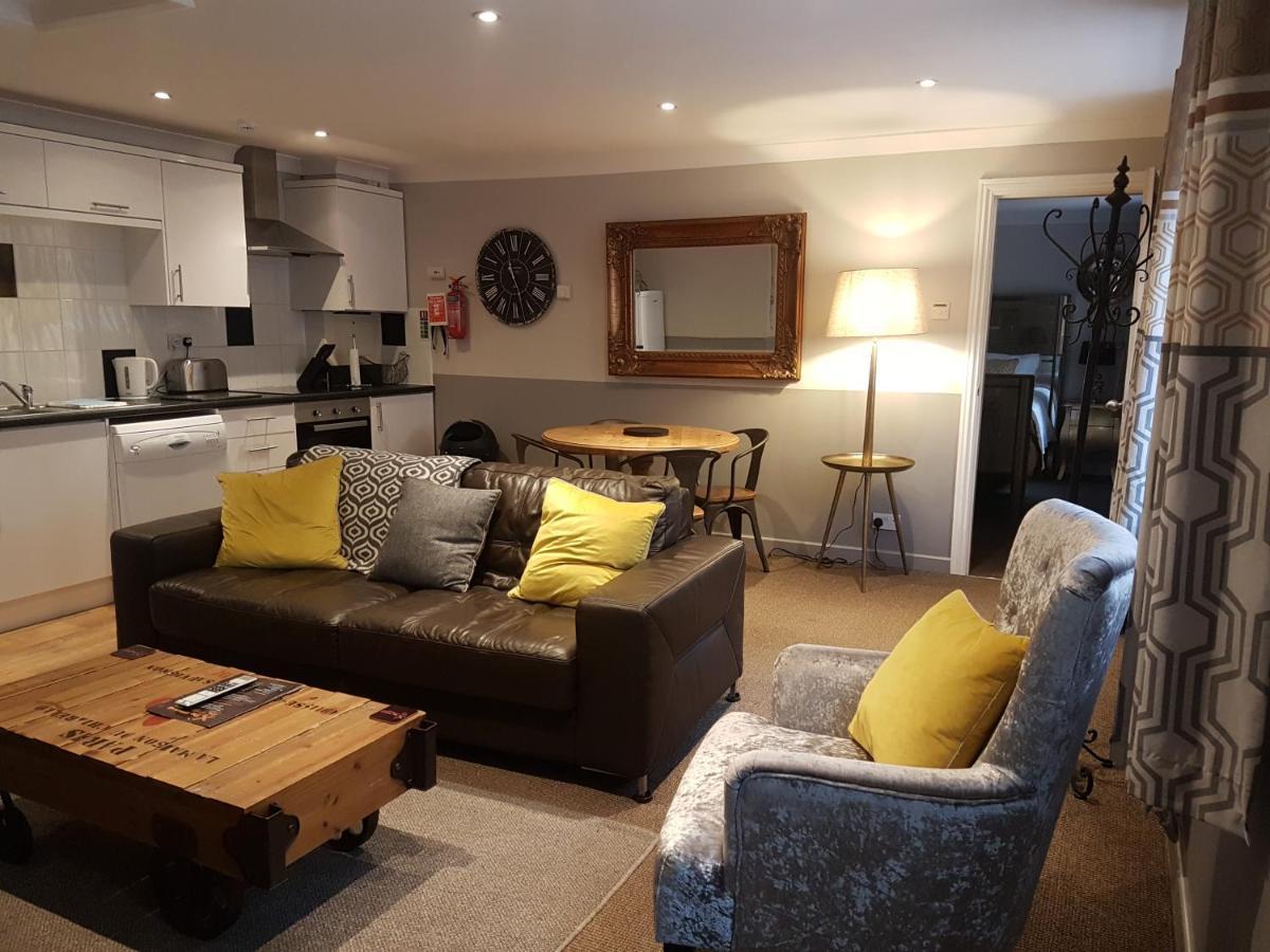Two-Bedroom Cottage,1005402670:JPEG