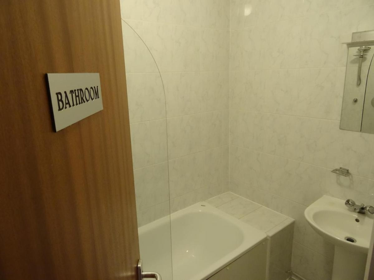 Twin Room with Shared Bathroom,1006544086:JPEG