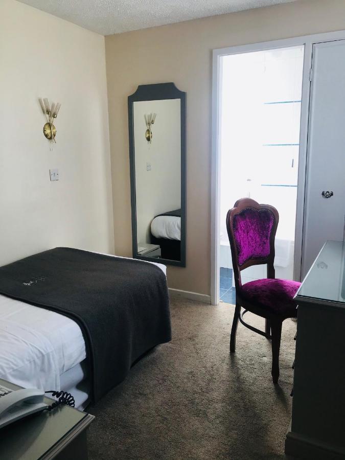 Small Single Room