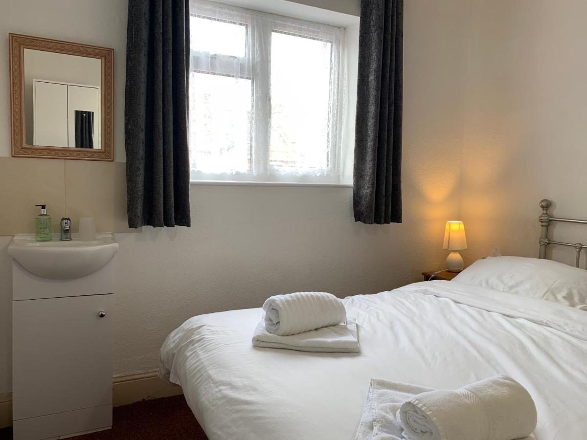 Double Room with Shared Bathroom,1008964471:JPEG