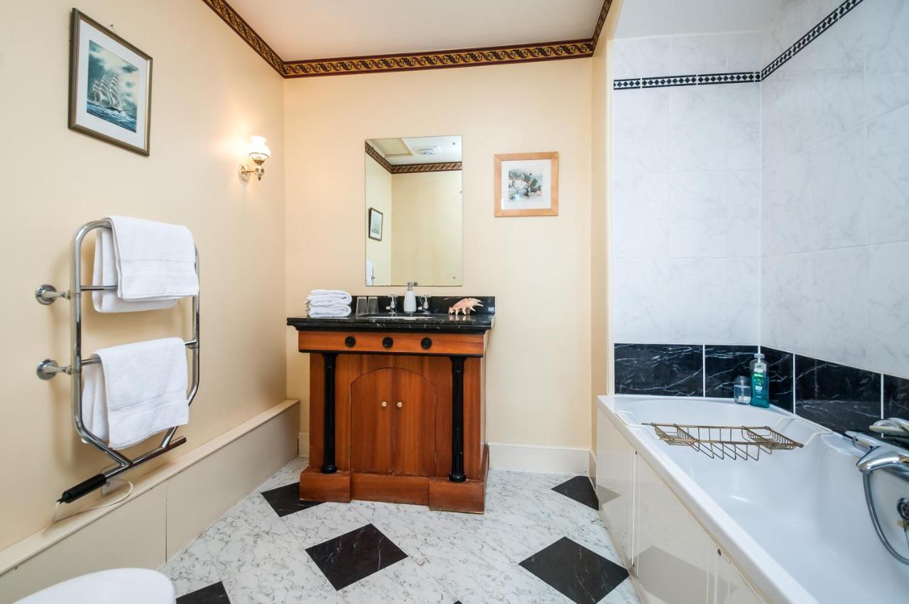 Superior Twin Room with Garden View