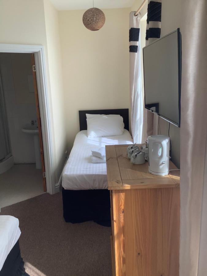 Double or Twin Room with Shower,1015010896:JPEG