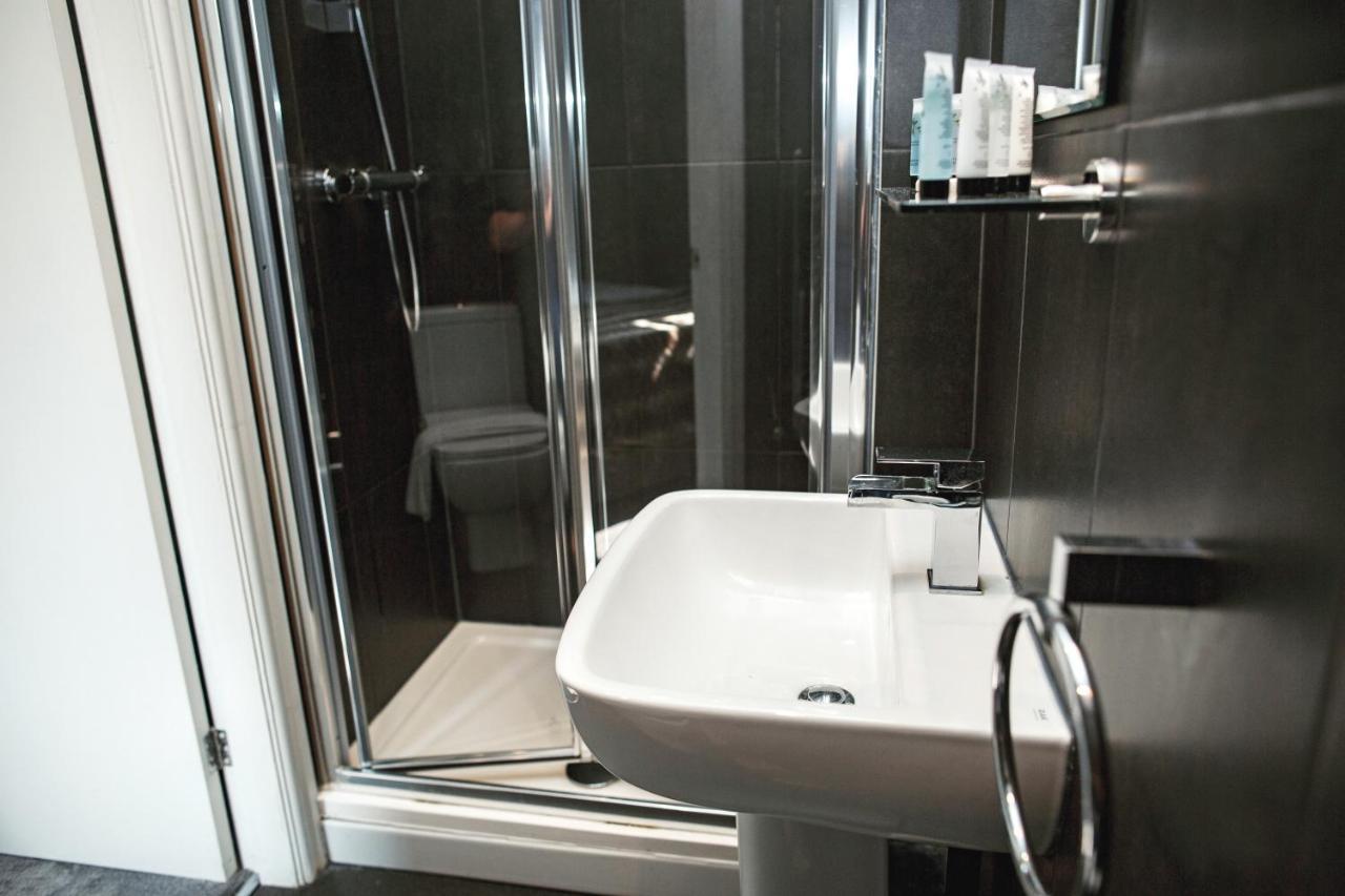 Standard Double or Twin Room,1021586095:JPEG