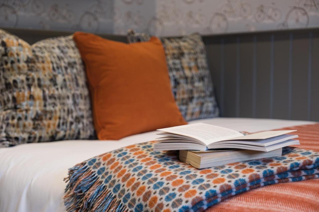 Small Double Room,1215397135:JPEG