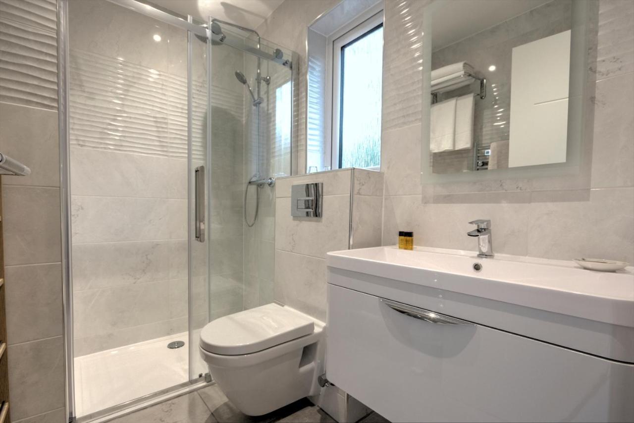 King Room - Room 2,1033525178:JPEG