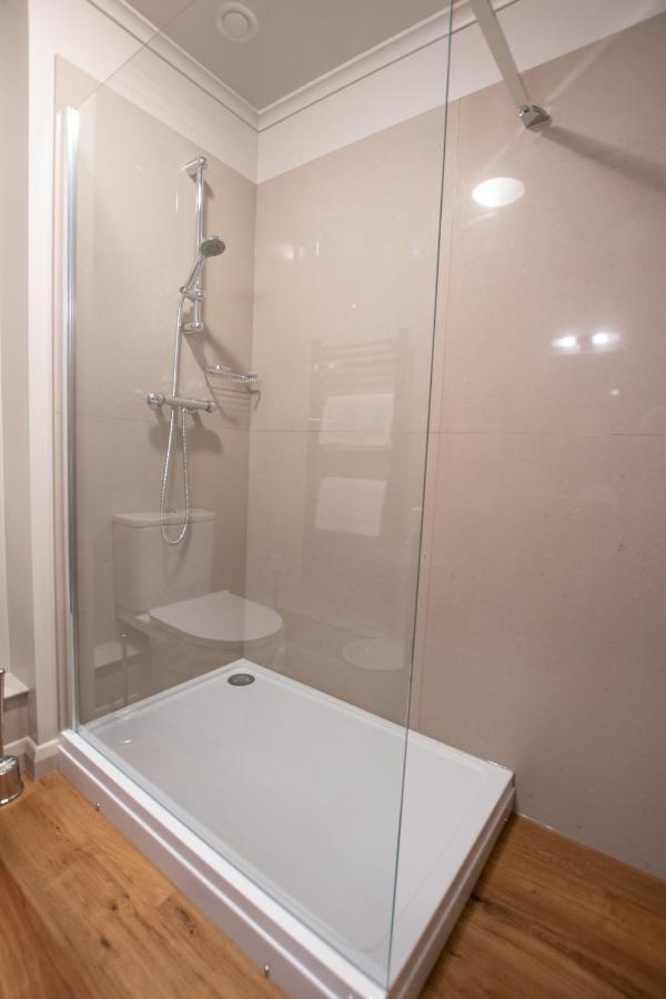 Deluxe Double Room with Shower,1033754132:JPEG