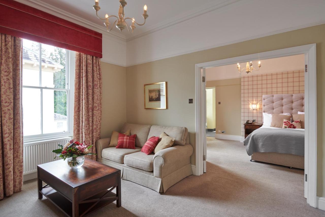 Family Room,1215415648:JPEG