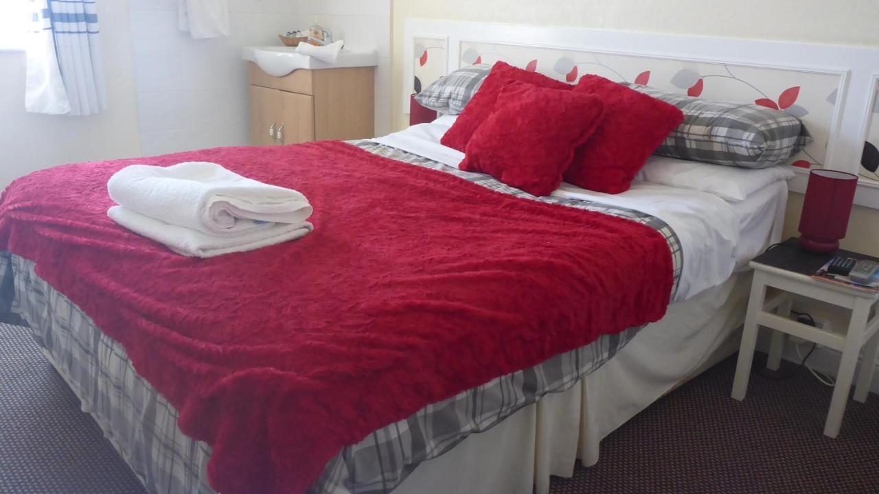 Double Room,415895103:JPEG