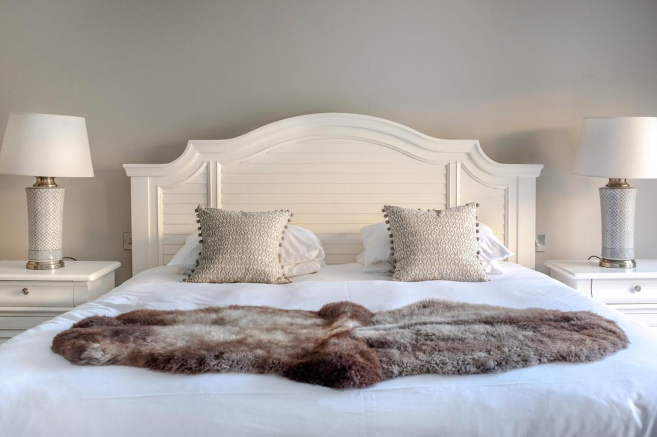 Standard King Room,1115431350:JPEG