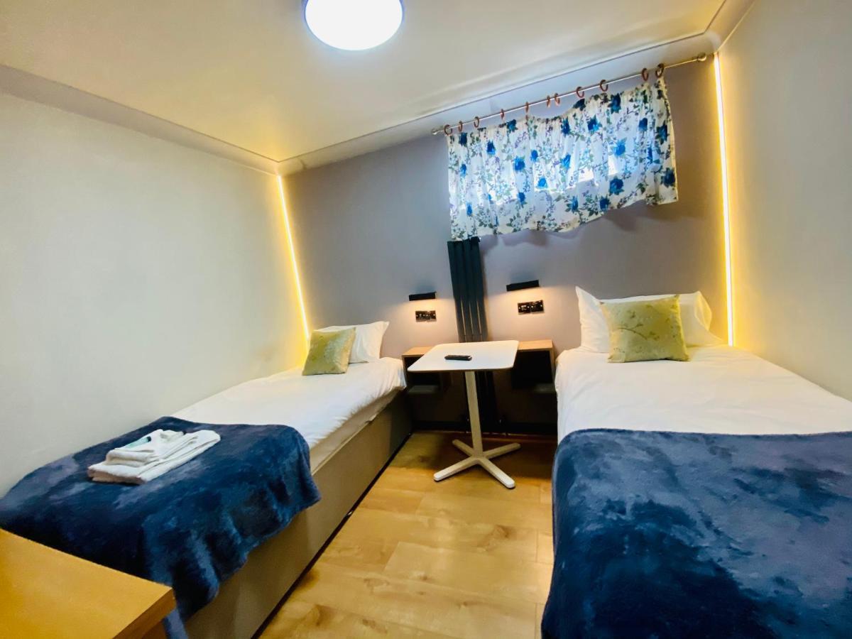 Standard Twin Room,1023952258:JPEG