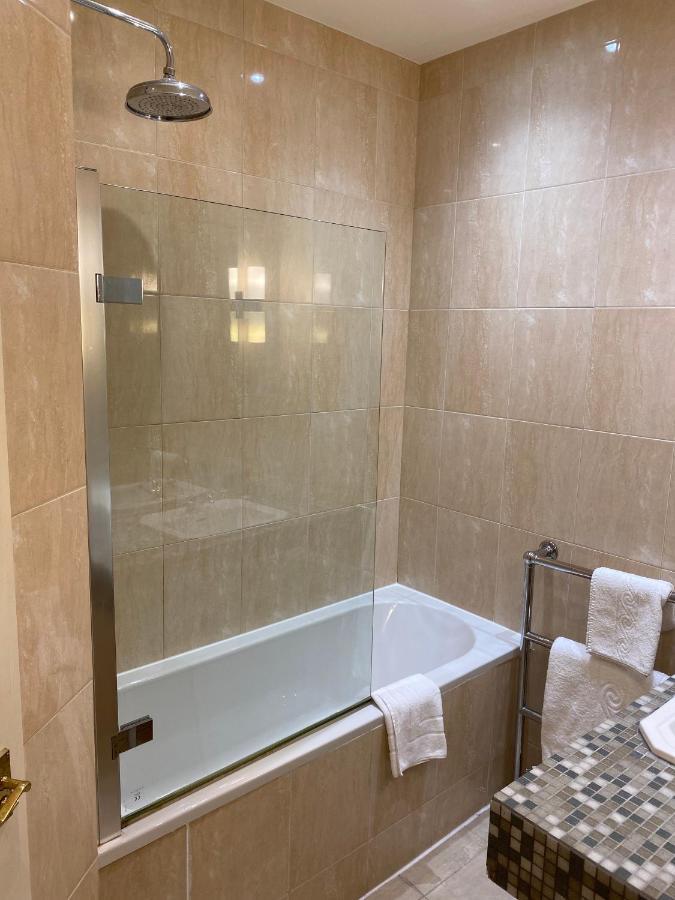 Single Room,1082823193:JPEG