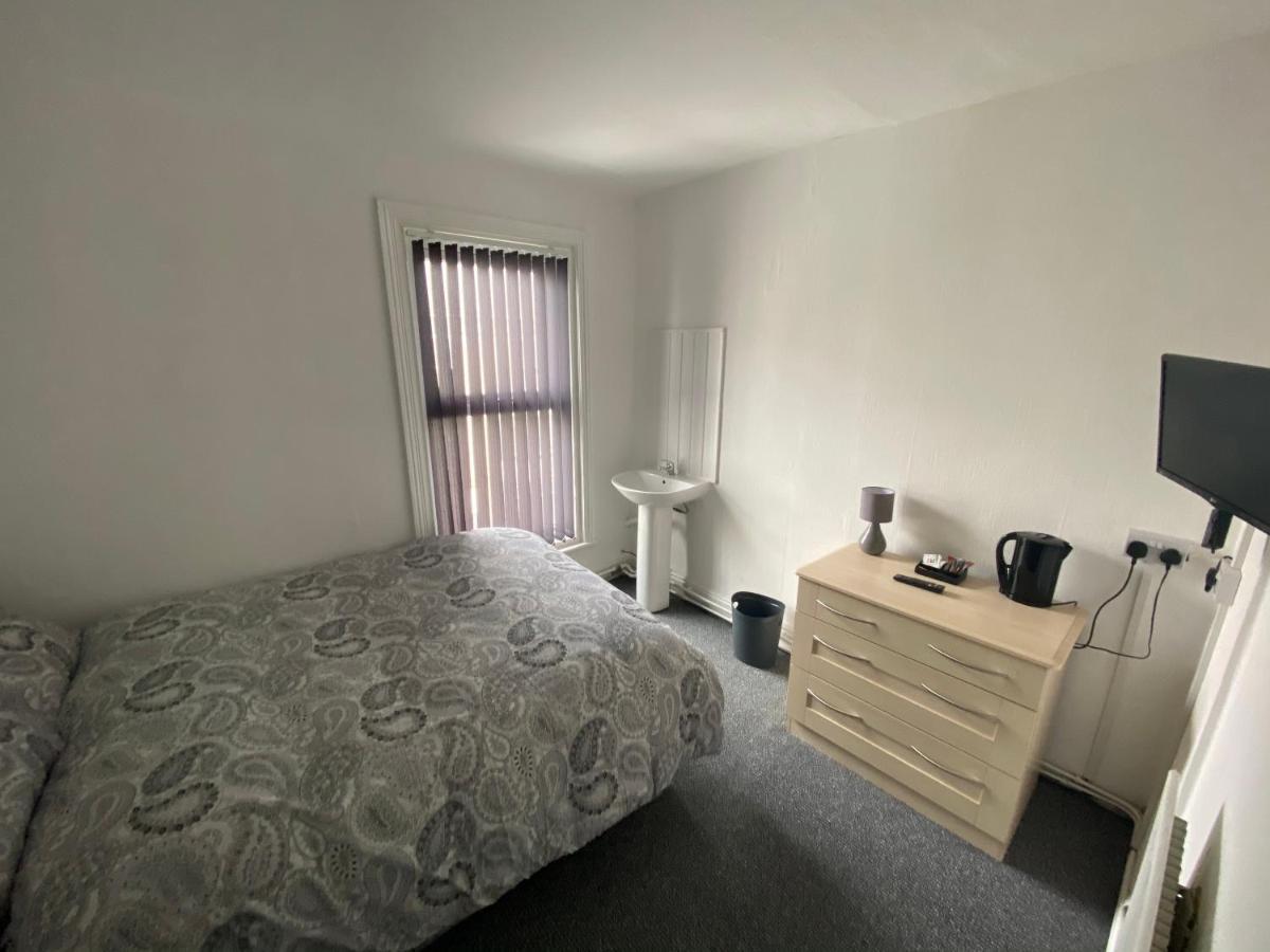 Double Room with Shared Bathroom