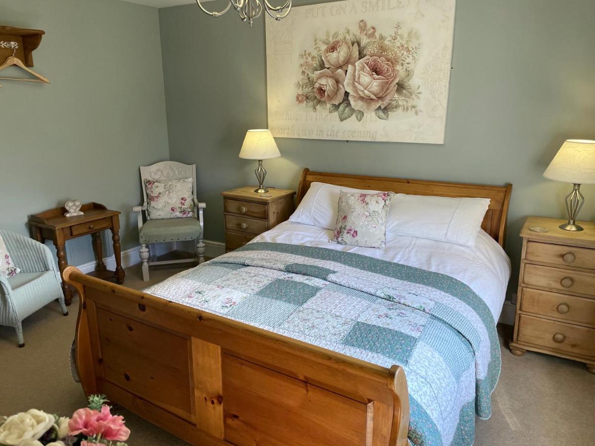 Superior Double Ensuite,1089576044:JPEG