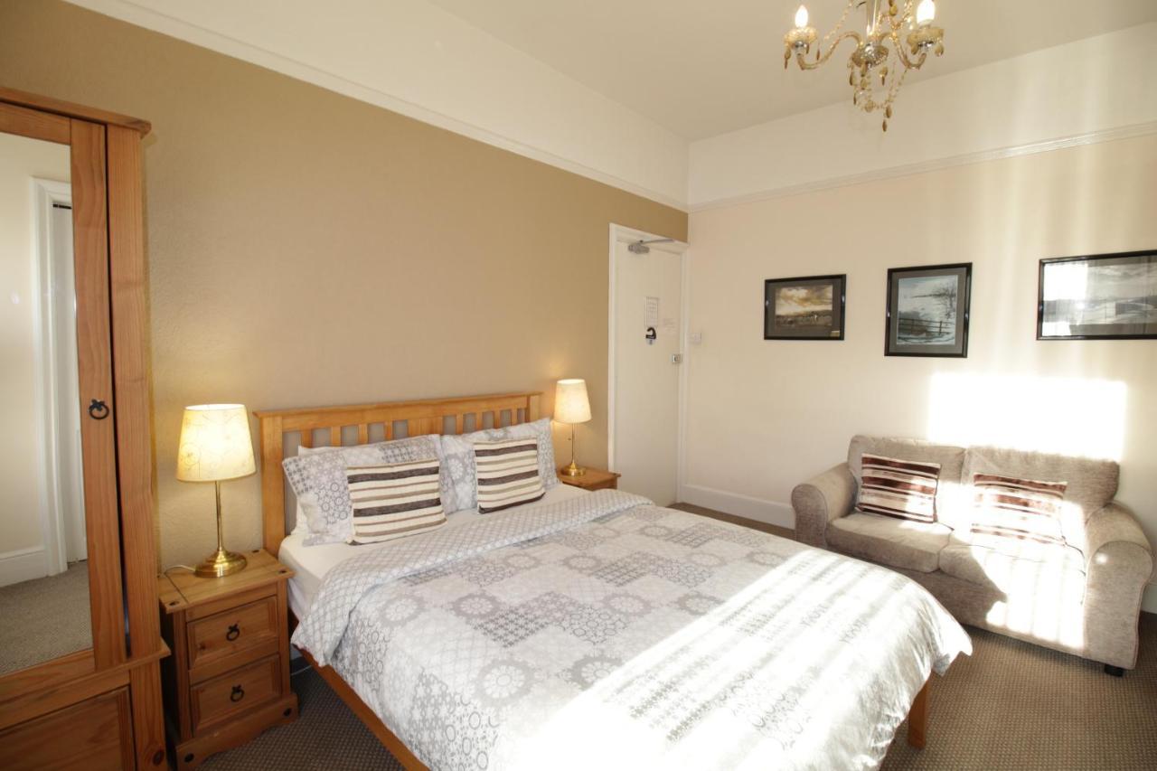 Double Room with Private Bathroom,1090237245:JPEG