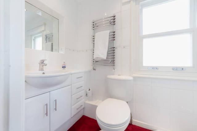 Single Room with Shared Bathroom