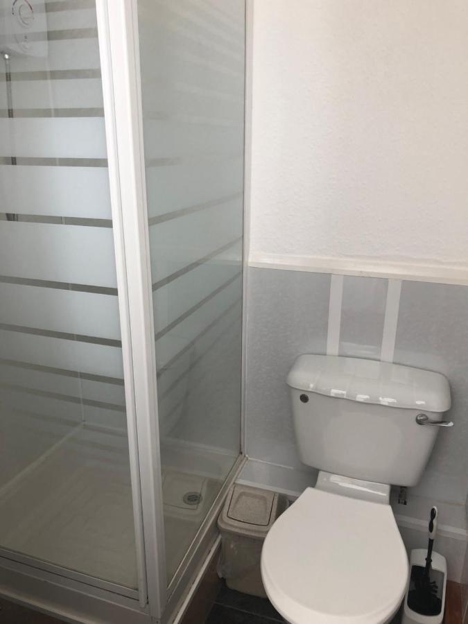 Standard Single Room - Shared,1166212596:JPEG