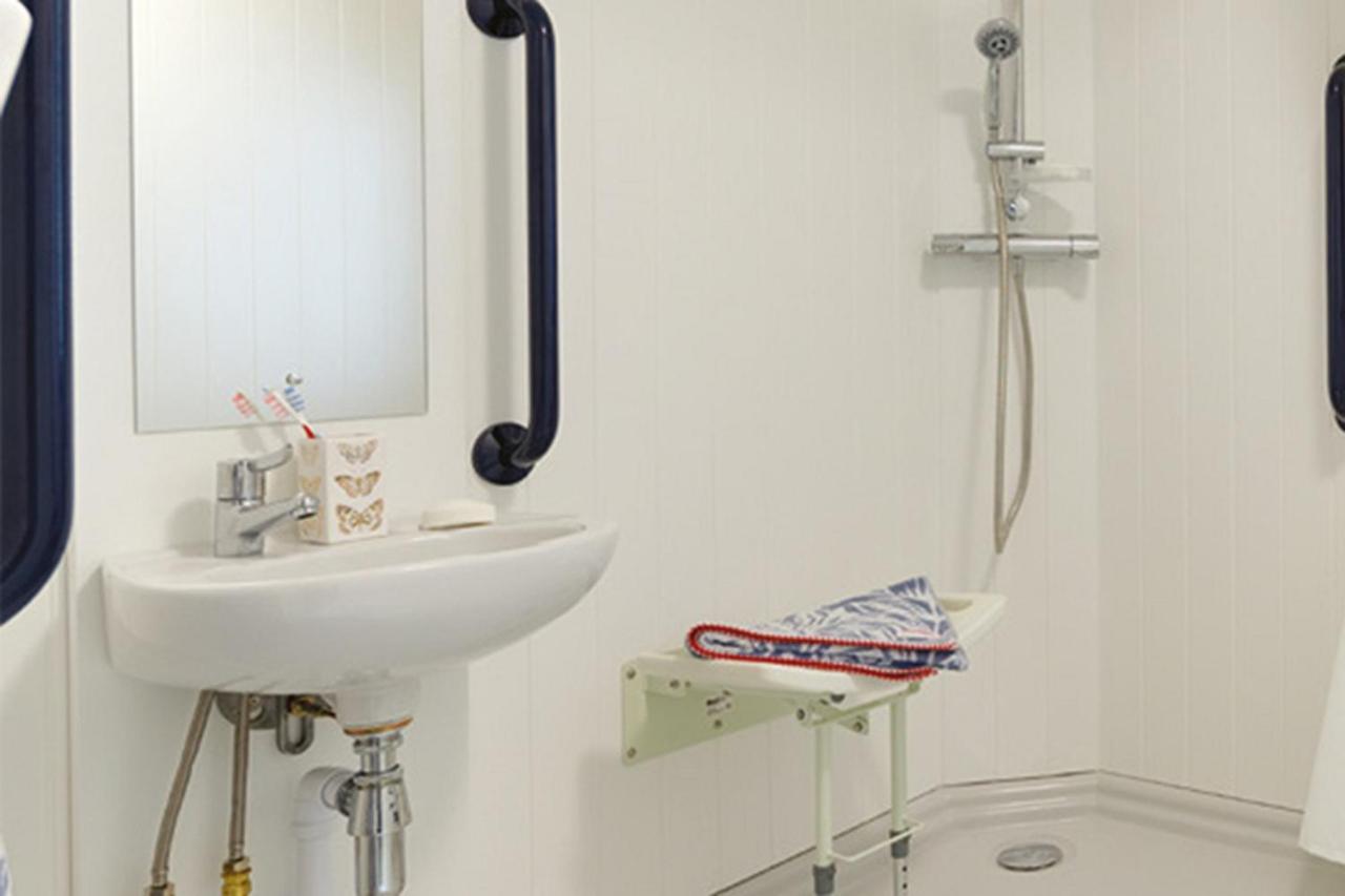 4 Berth Deluxe Mobile Home - Accessible, Dog Friendly,1092402204:JPEG