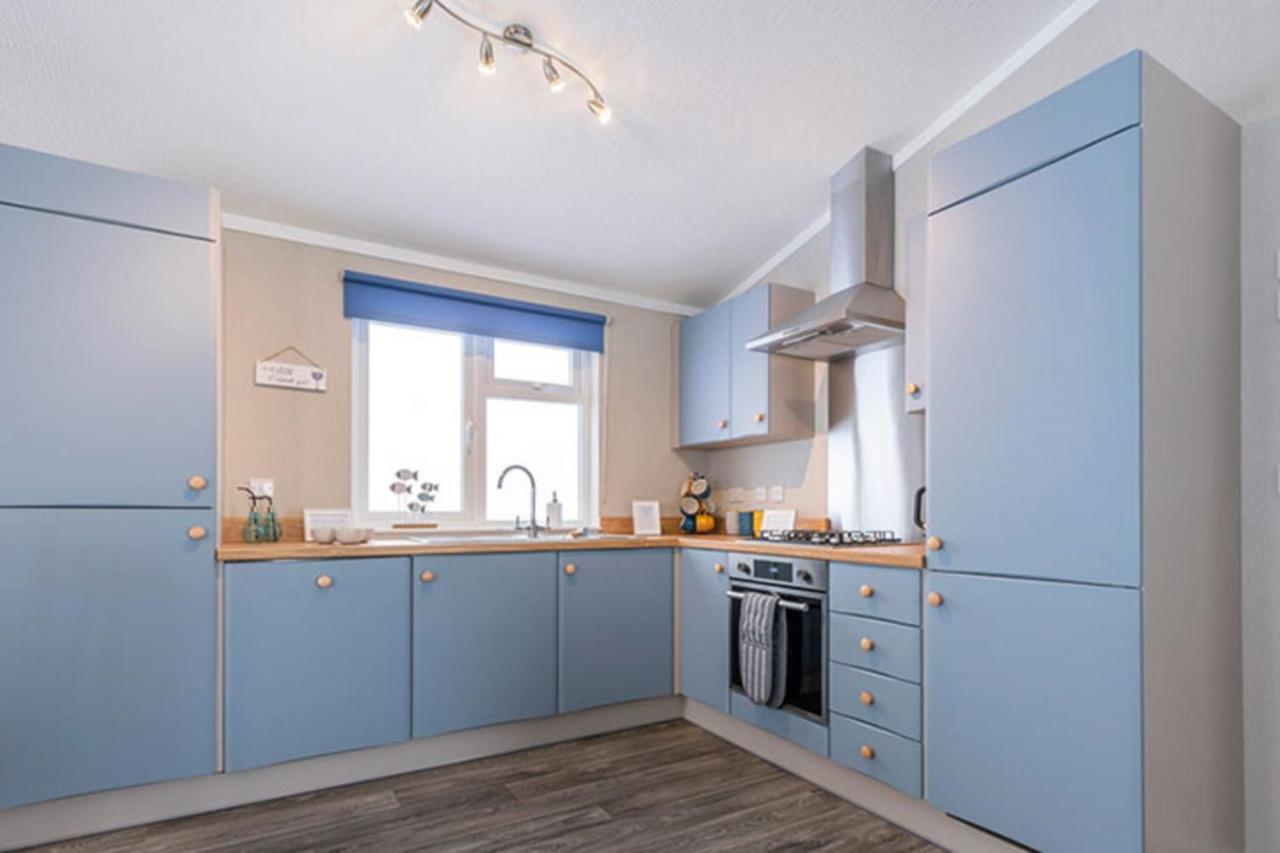 4 Berth Luxury Caravan Pet Free,1092403335:JPEG