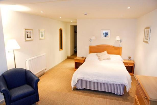Double or Twin Room with Land View