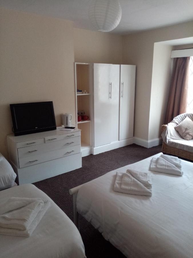 Family Room,1102708773:JPEG