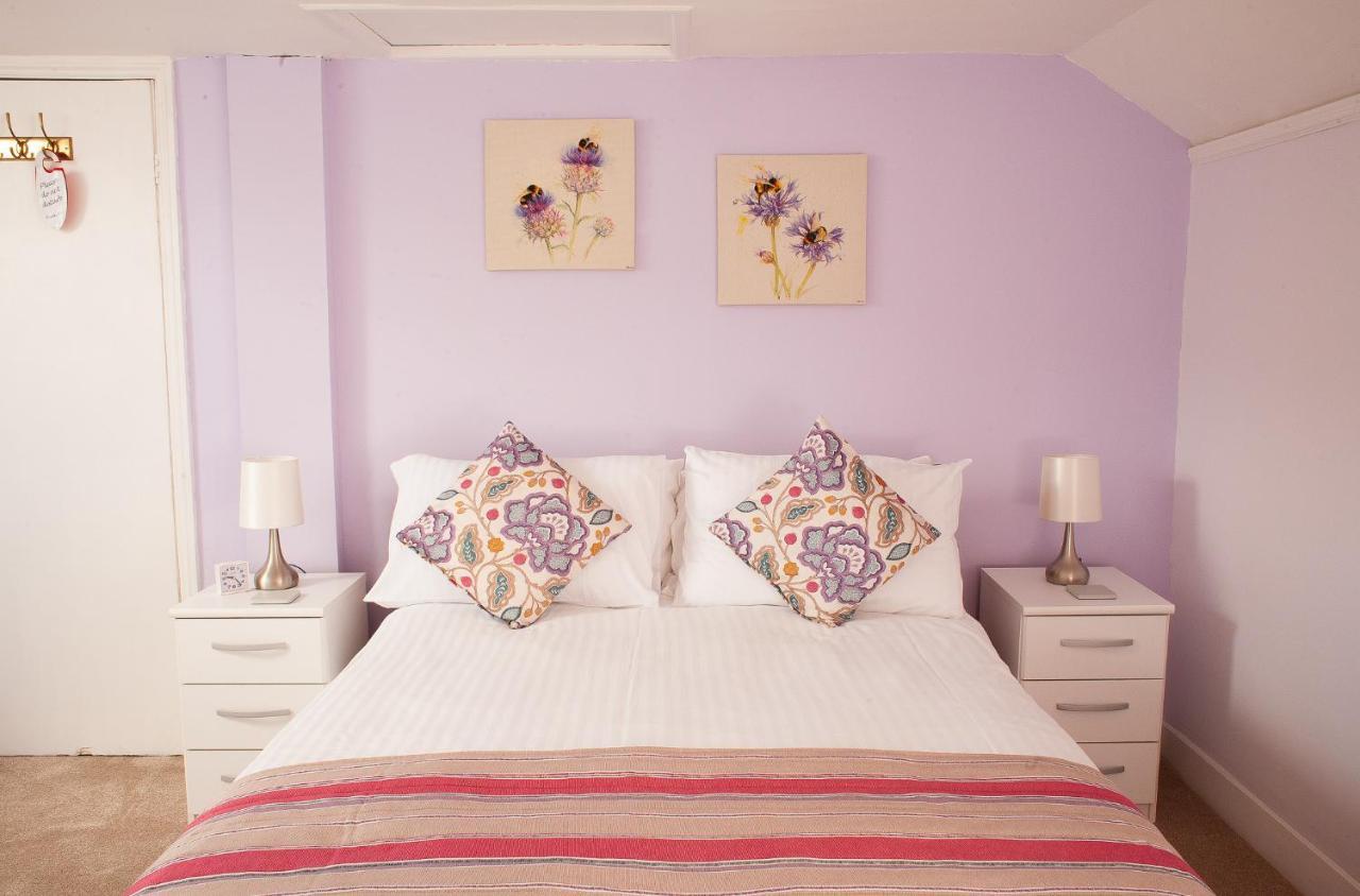 Family Room,1104803379:JPEG