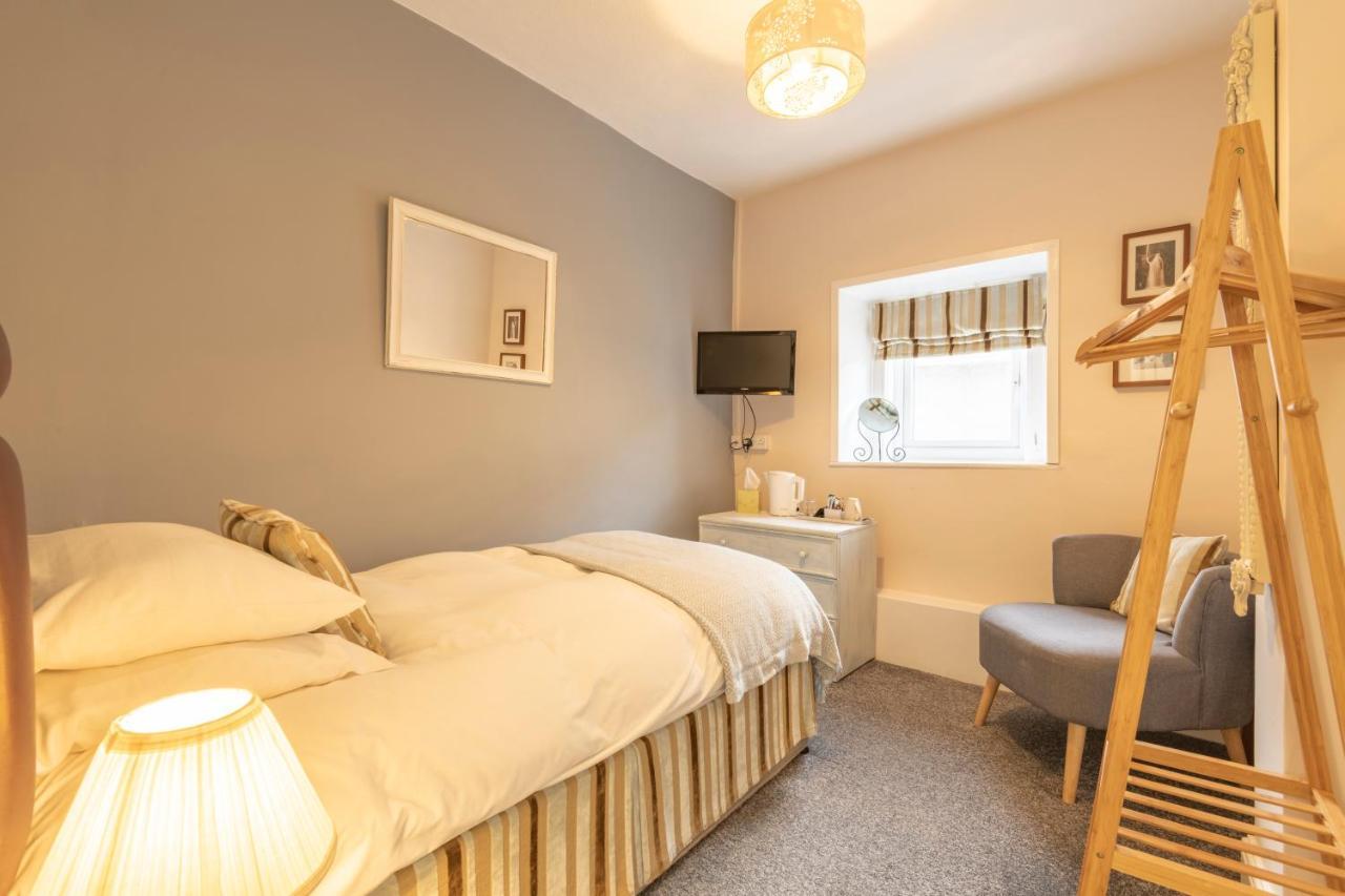 Classic Single Room with Shower,1106107563:JPEG