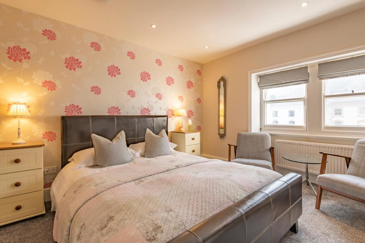 Standard Double Room,1106118903:JPEG