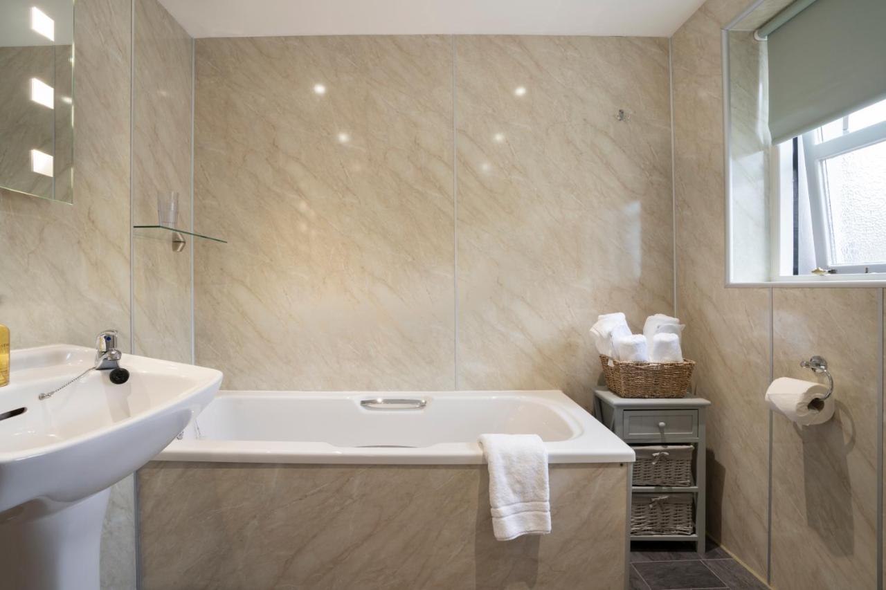Superior Double or Twin Room Mountain View