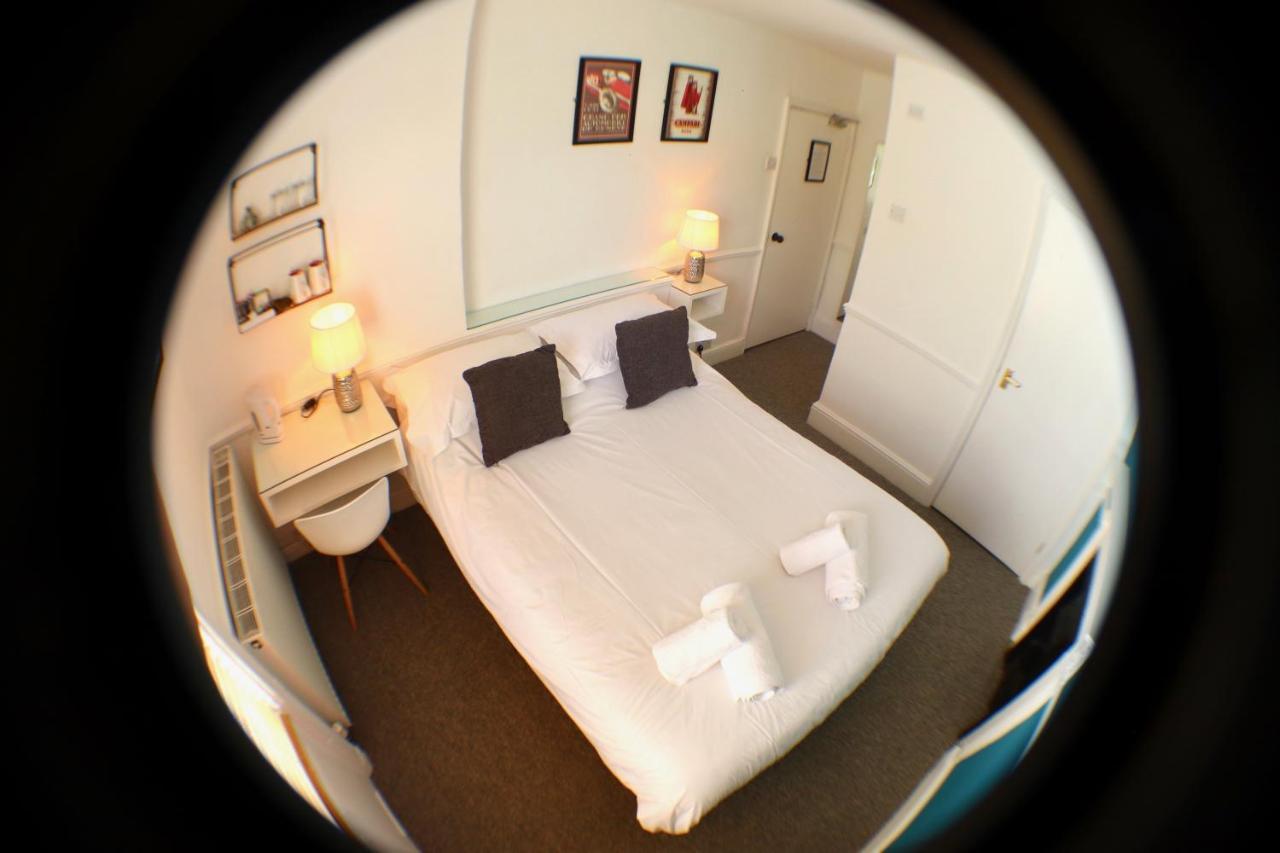 Standard Double Room,1410314261:JPEG