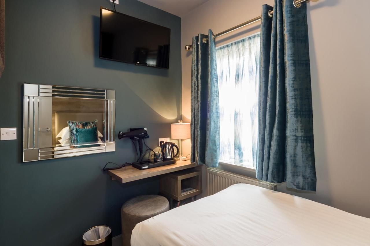 Superior Single Room