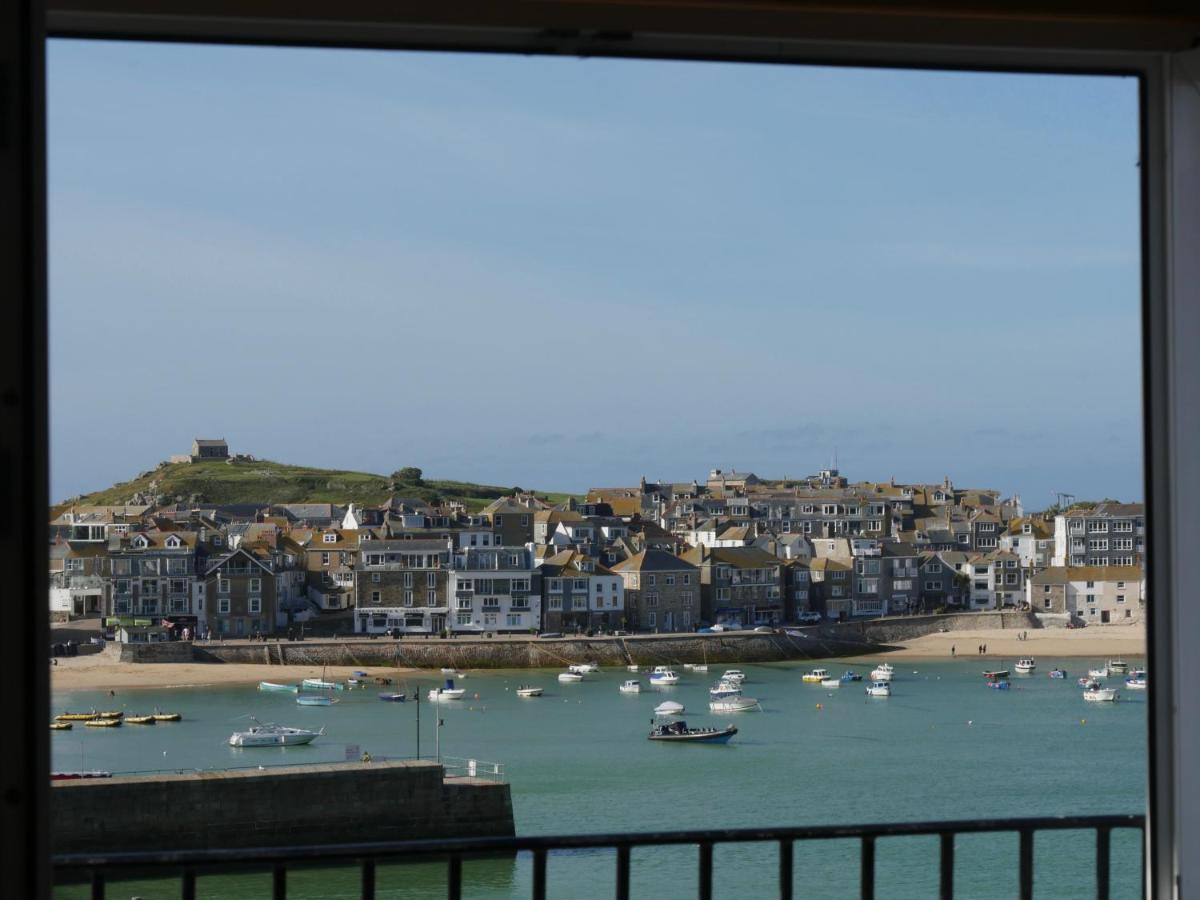 The Suite: Deluxe Super King with Harbour View and Juliet Balcony,1724718533:JPEG