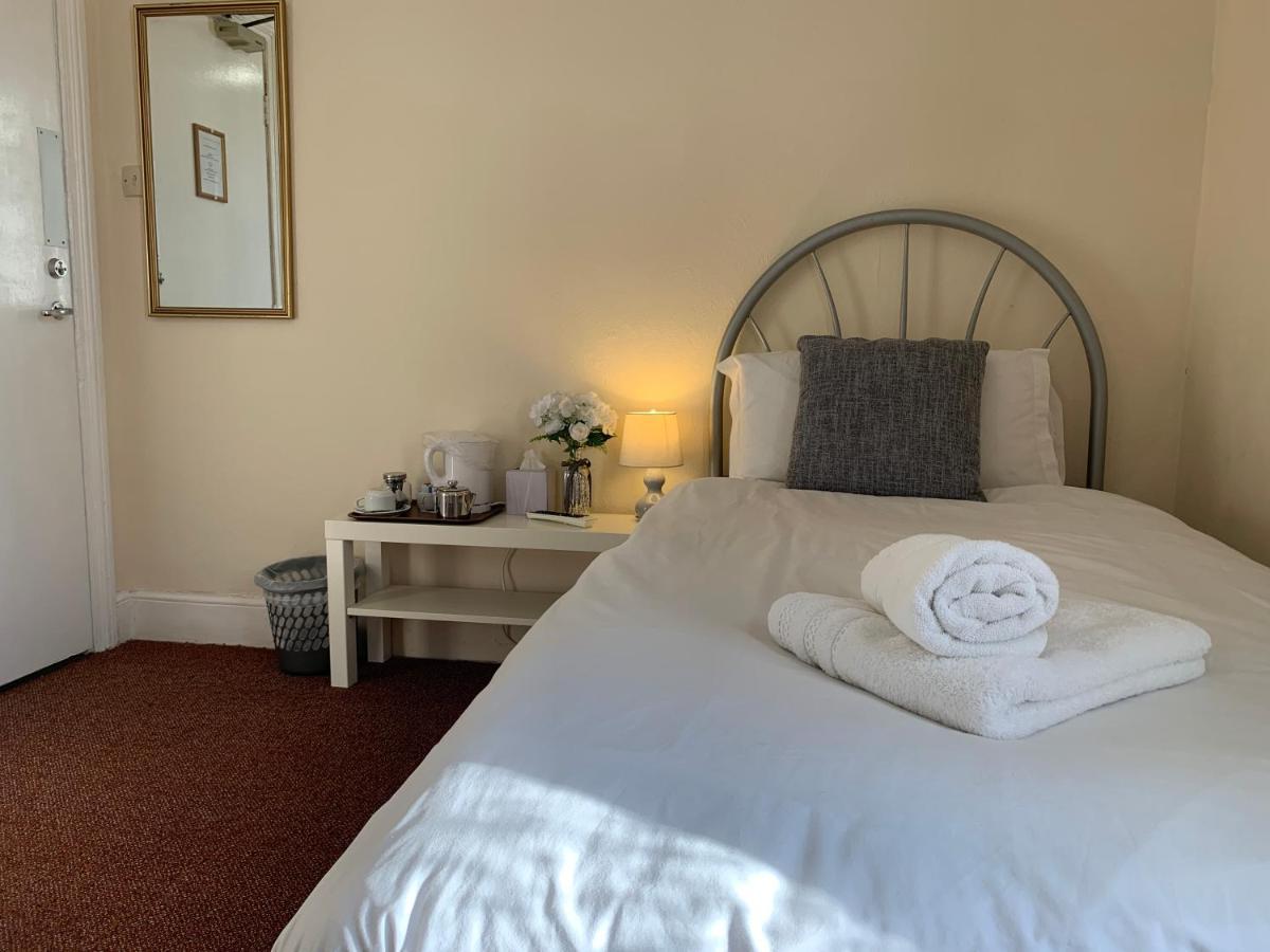 Single Room with Private Bathroom,1133045712:JPEG