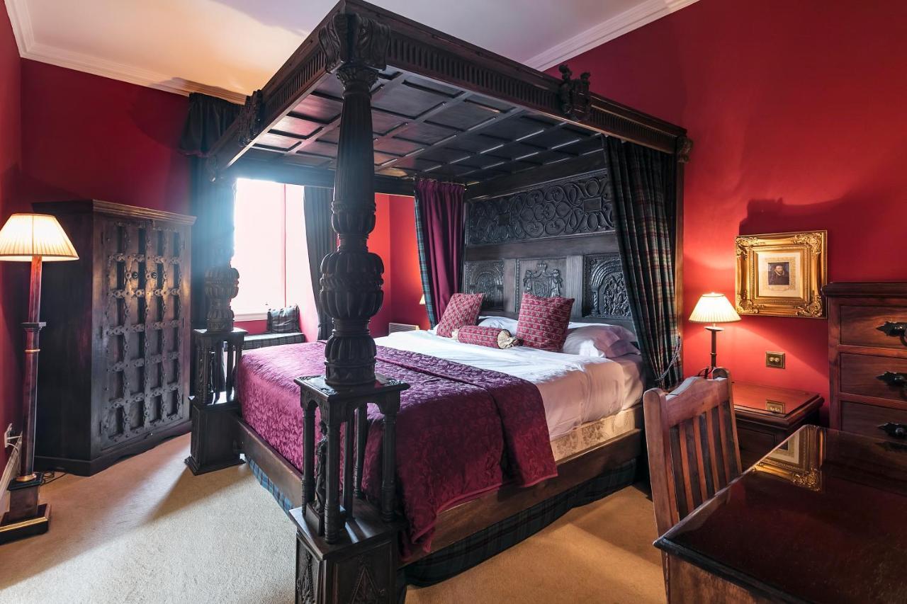 Themed Double Room with Four Poster Bed,1141937884:JPEG
