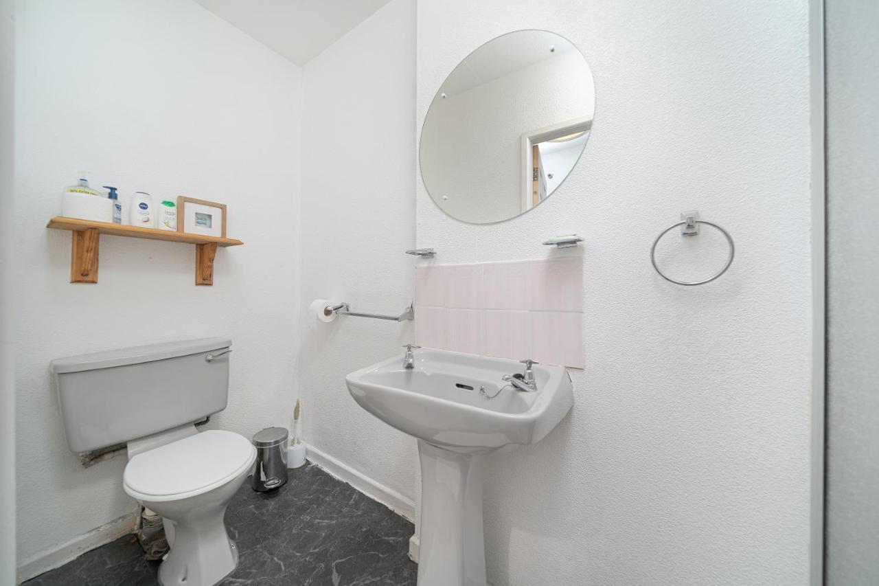 Family Room,1149219067:JPEG