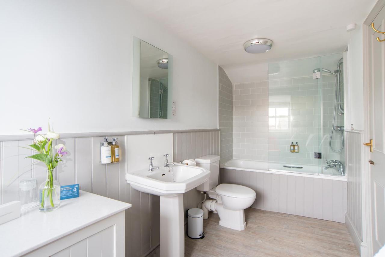 Superior Double Room,1498953814:JPEG