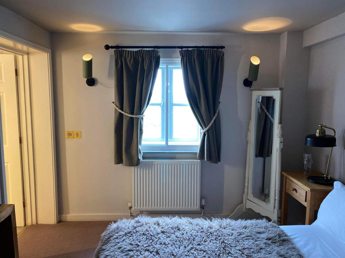 Small Double Room,1160108727:JPEG