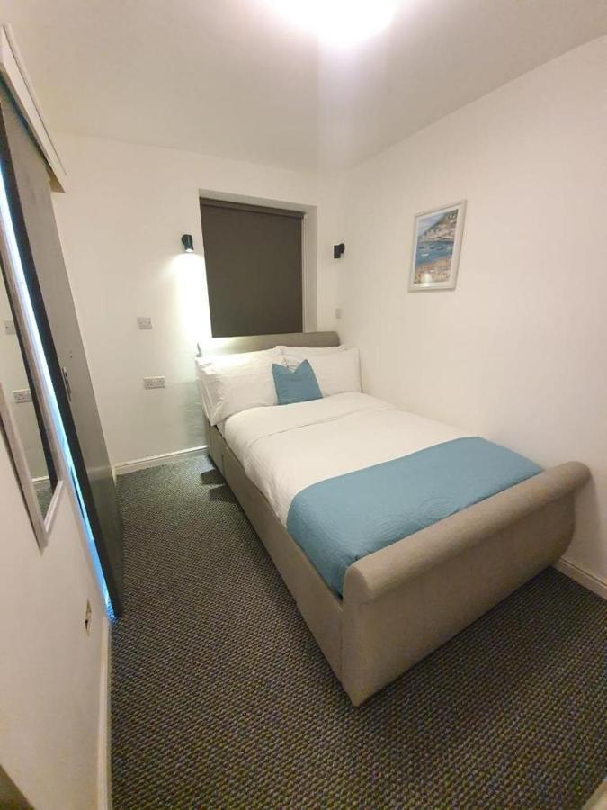 Deluxe Single Room