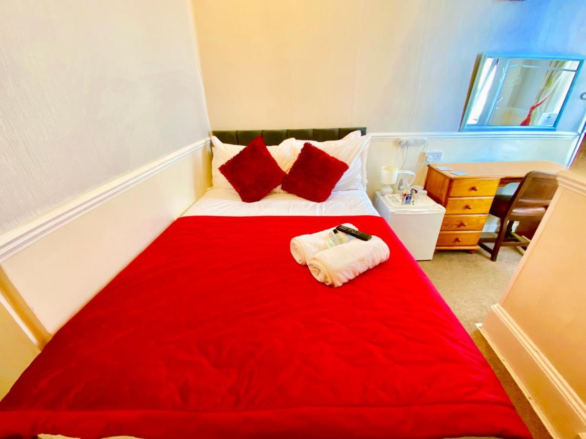 Double Room with Private Bathroom,1589213574:JPEG