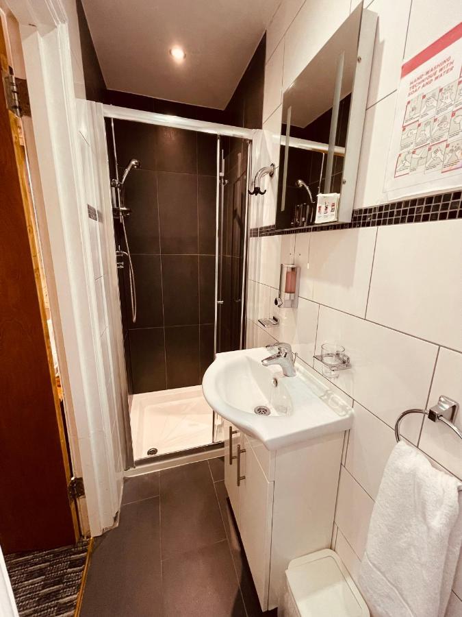 Budget Compact Double Without Window,1169905330:JPEG