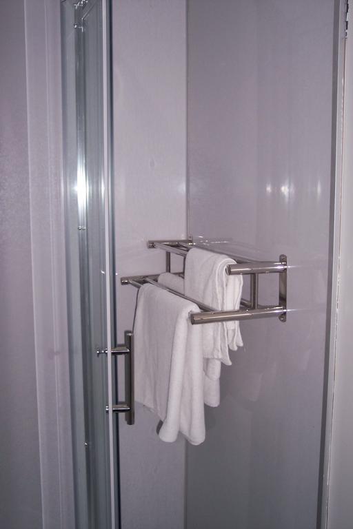 Double or Twin Room with Bathroom,117027757:JPEG