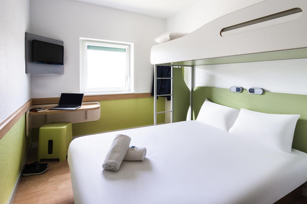 Triple Room,63036823:JPEG