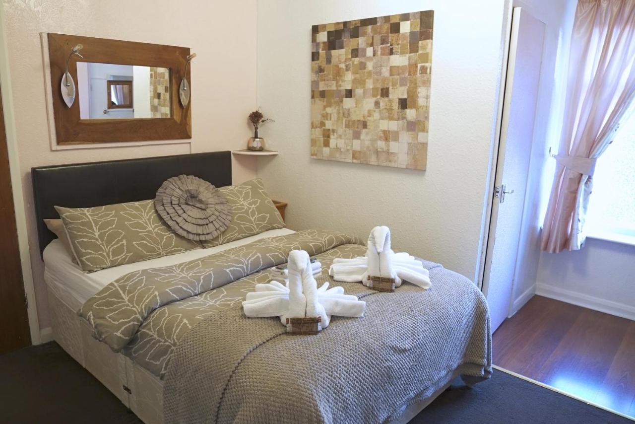 Deluxe Double Room,1177241194:JPEG