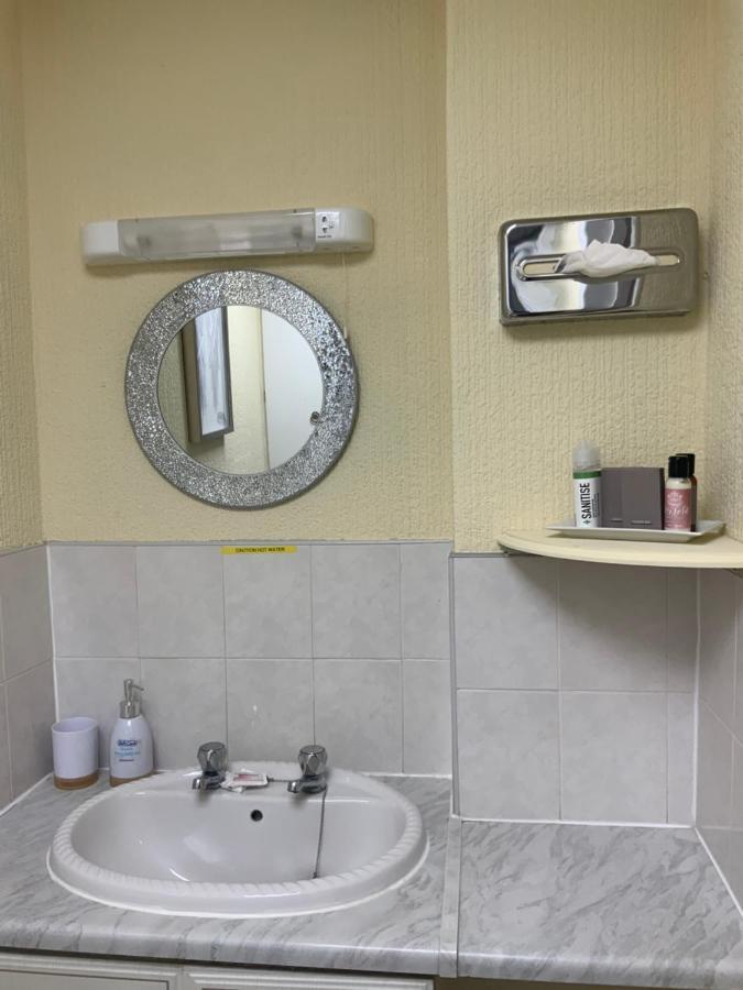 Small Double Room,1182175666:JPEG