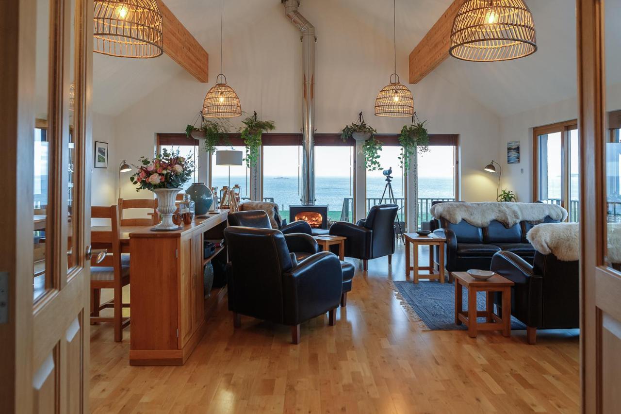 Room 4 - King-Size Double with Sea View