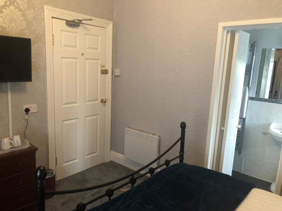 Small Double Room,1187475715:JPEG