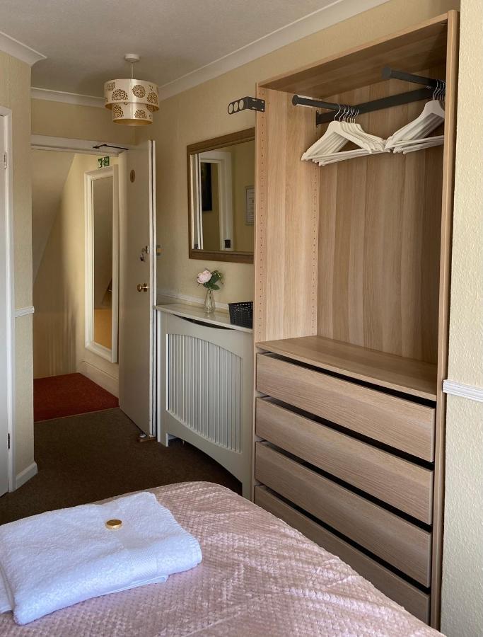 Double Room with Private Bathroom - 4,1195391449:JPEG