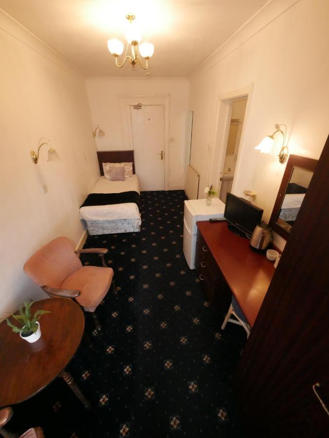 Deluxe Single Room