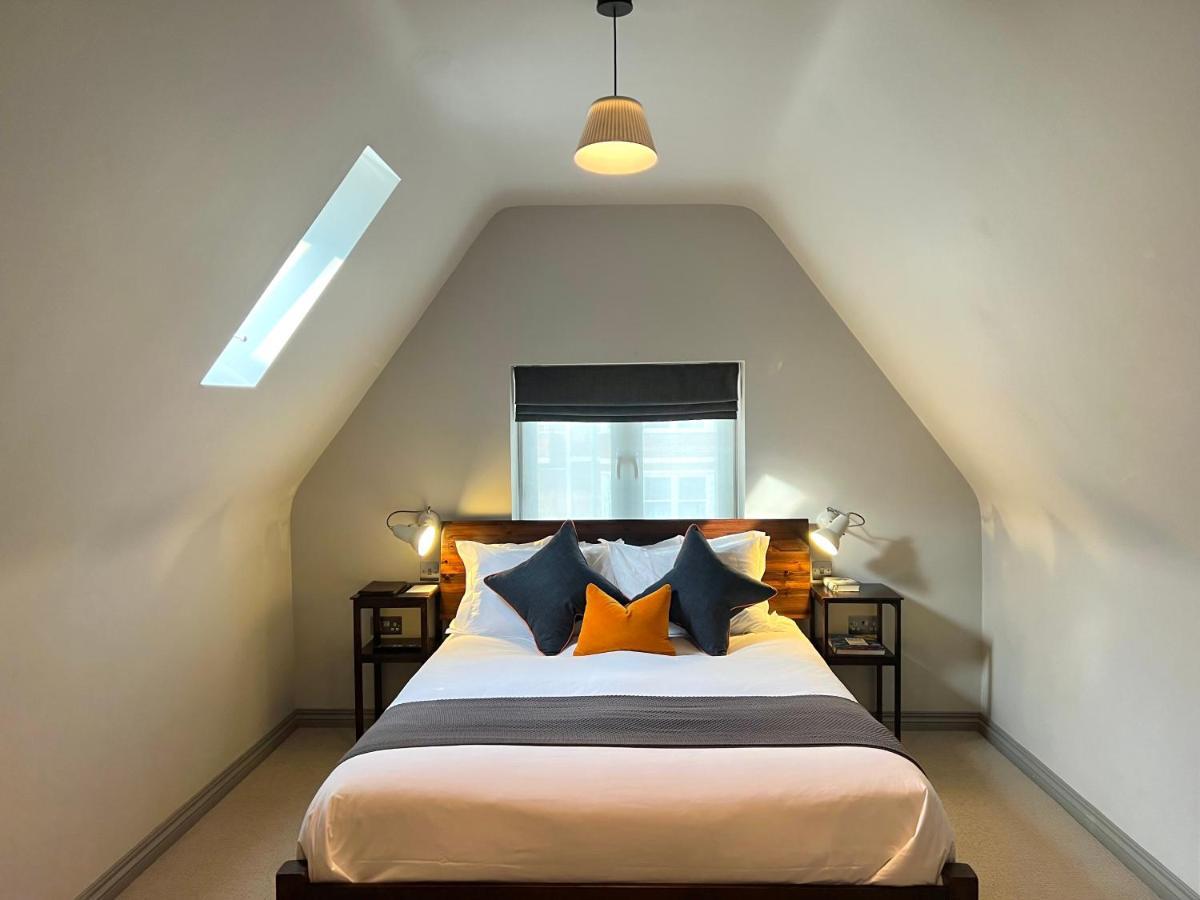 Large Double Room,1364958254:JPEG